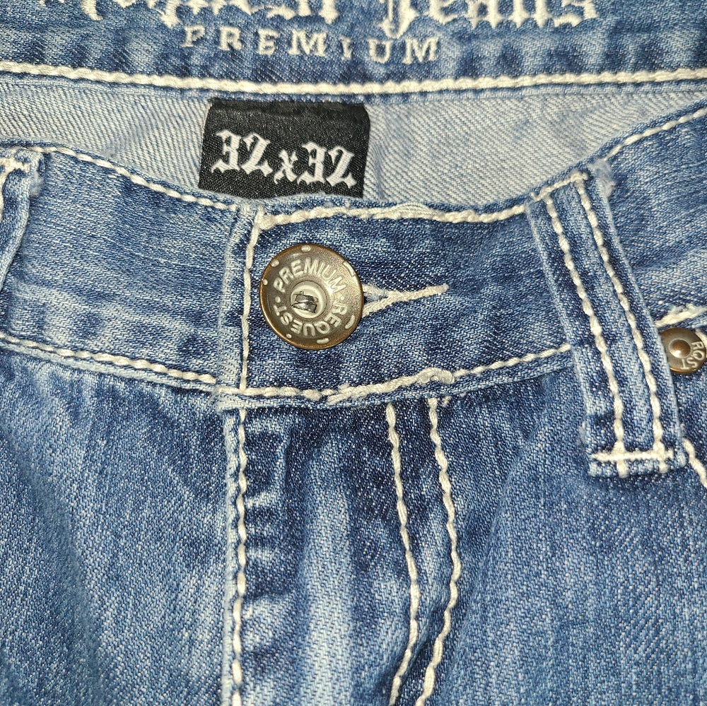 Request Jeans - Picture 4 of 5